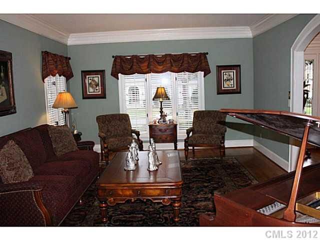 5908 Laurium Rd, Charlotte, NC 28226