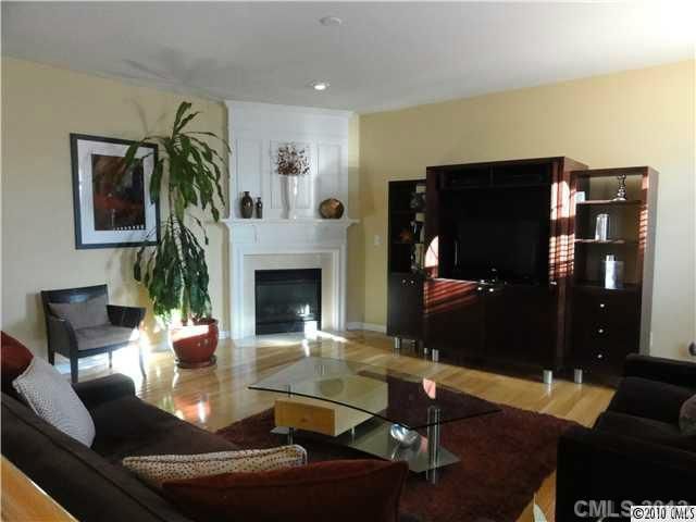 15271 Kessler Dr #1, Charlotte, NC 28277