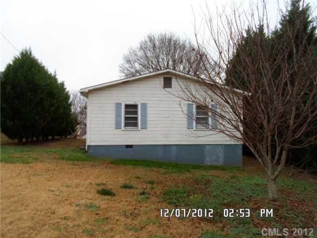 108 Dellinger Ave, Gastonia, NC 28054
