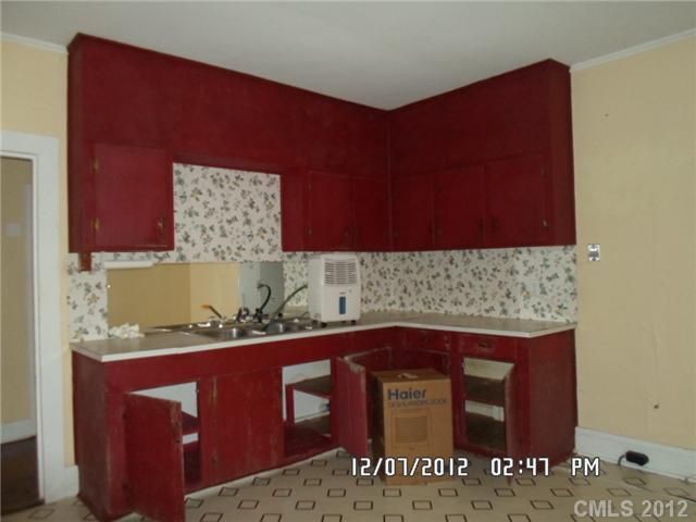 108 Dellinger Ave, Gastonia, NC 28054