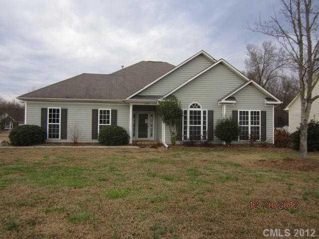 3285 Garrett Dr, Concord, NC 28027