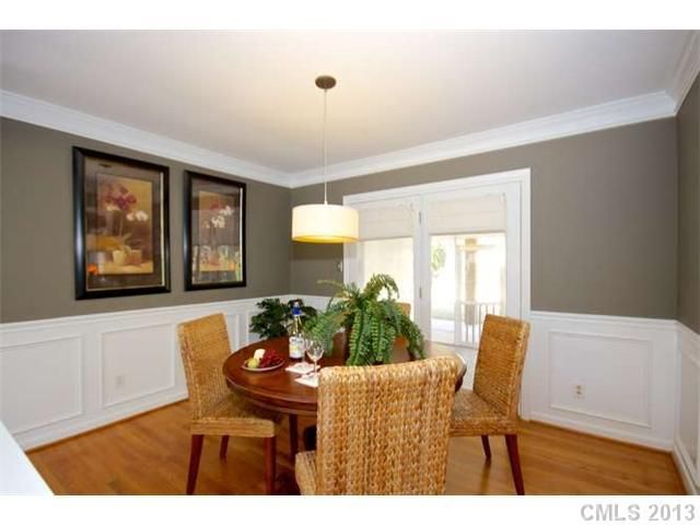 926 Lynbrook Dr, Charlotte, NC 28211