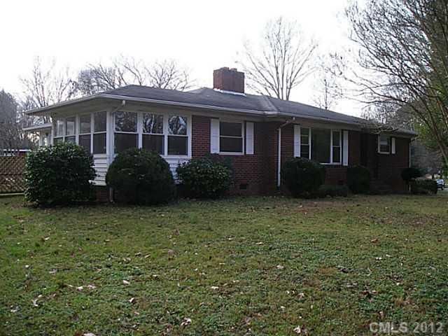 5400 Hickory Grove Rd, Charlotte, NC 28215