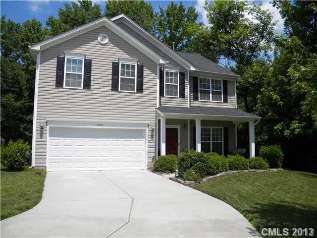3830 Cameron Creek Dr, Matthews, NC 28105