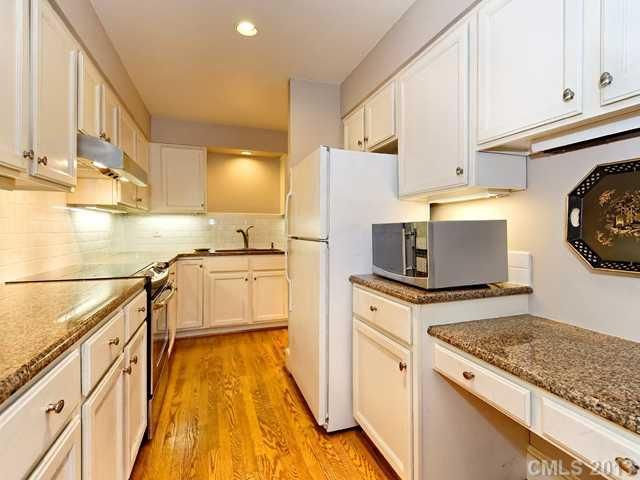 138 Cherokee Rd #8, Charlotte, NC 28207