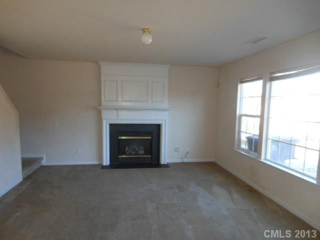 1439 Black Kettle Dr, Charlotte, NC 28213