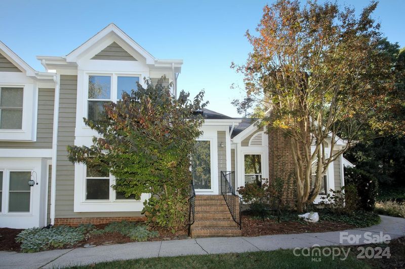 7224 Meeting St, Charlotte, NC 28210