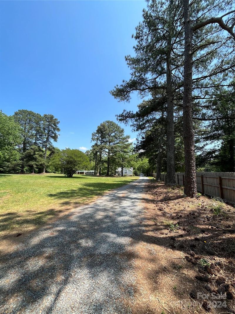 2416 Secrest Shortcut Rd, Monroe, NC 28110
