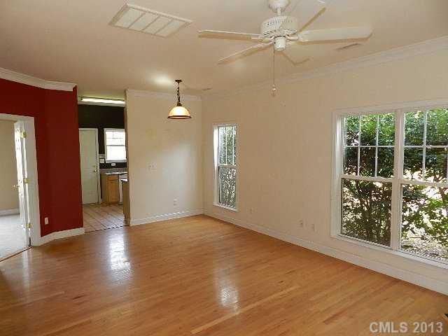 1006 W 1st St #12b, Charlotte, NC 28202