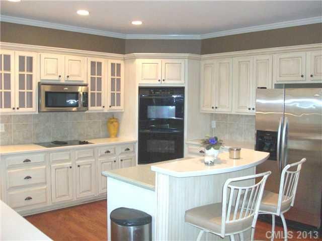 8601 Briar Oak Ct, Charlotte, NC 28226