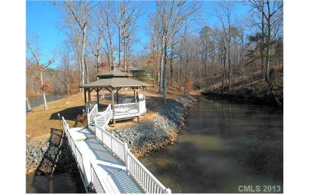 9120 Tynwald Ct, Charlotte, NC 28278
