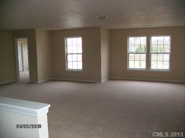 108 Longlea Dr, Clover, SC 29710