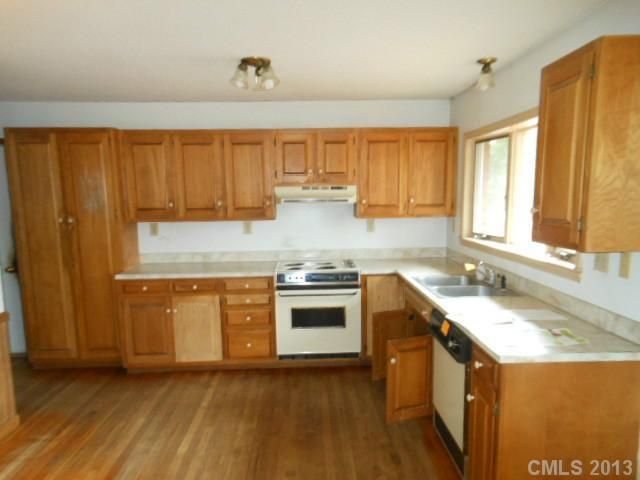 1010 Kiser Dairy Rd, Dallas, NC 28034