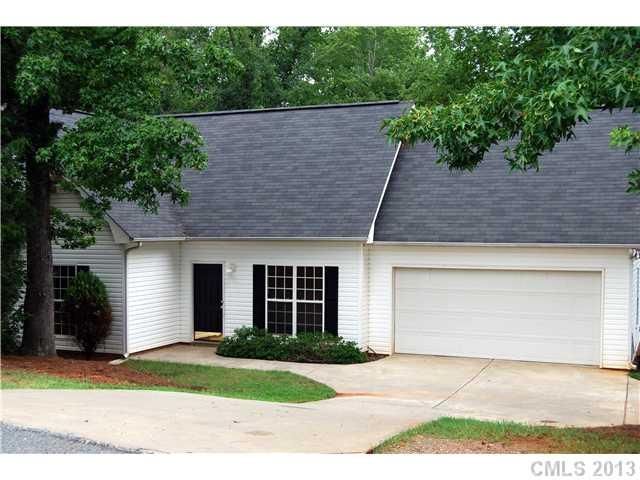 200 Arbor Dr, Waxhaw, NC 28173