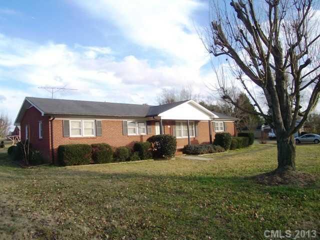 2552 Chipley Ford Rd, Statesville, NC 28625