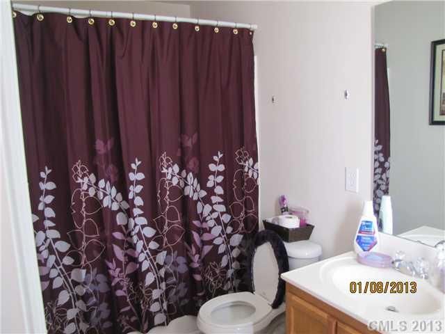 2758 Avalon Loop Rd #8, Charlotte, NC 28269
