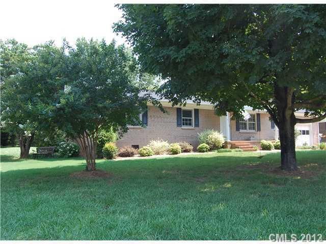 924 Coventry Rd, Kannapolis, NC 28081