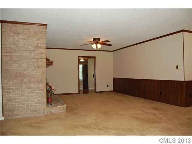 924 Coventry Rd, Kannapolis, NC 28081