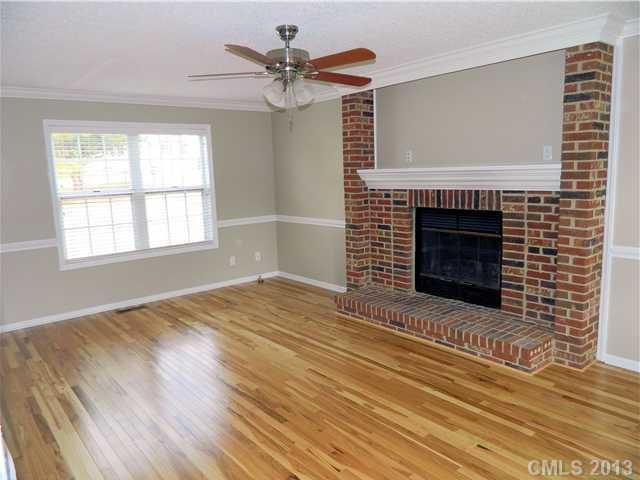 2018 Pine Needle Ct, Gastonia, NC 28056