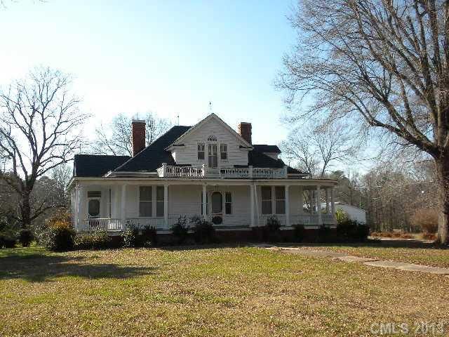 412 S White St, Marshville, NC 28103