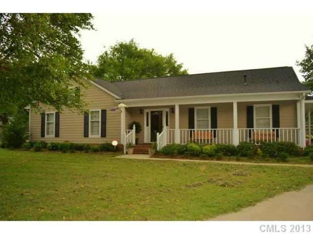 4100 Collingham Dr #10, Charlotte, NC 28273