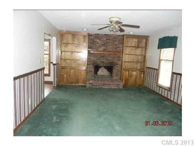30 Bowen Dr, Belmont, NC 28012