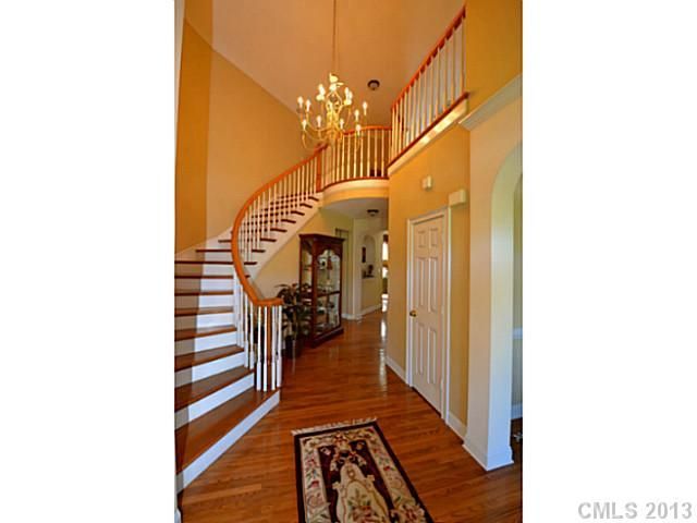 5808 Hartfield Downs Dr, Charlotte, NC 28269
