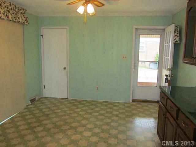 1111 Boyd Rd, Gastonia, NC 28052