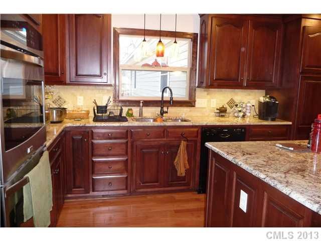 1942 Hickory Hills Dr, Denver, NC 28037