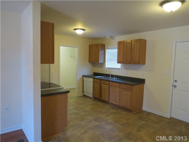 202 Smith St, Clover, SC 29710