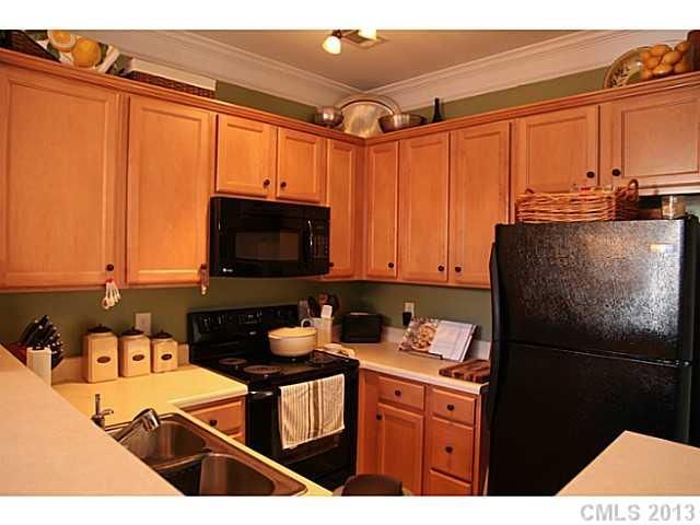 15842 Sharon Dale Dr #15842, Davidson, NC 28036