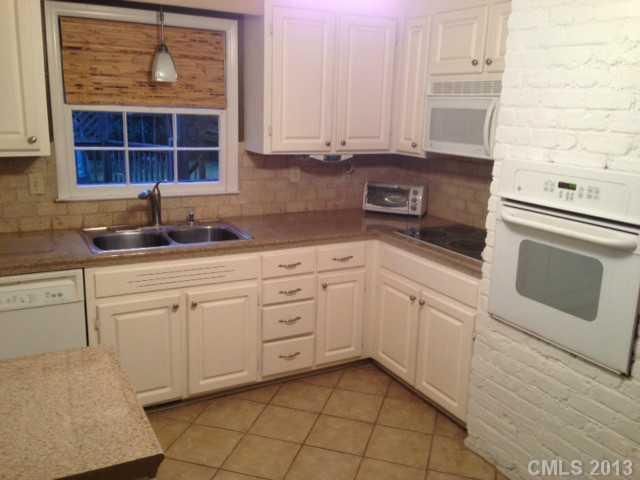 4822 Fairheath Rd, Charlotte, NC 28210