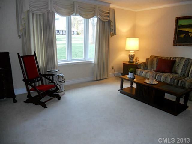 6812 Pine Lake Ln, Mint Hill, NC 28227