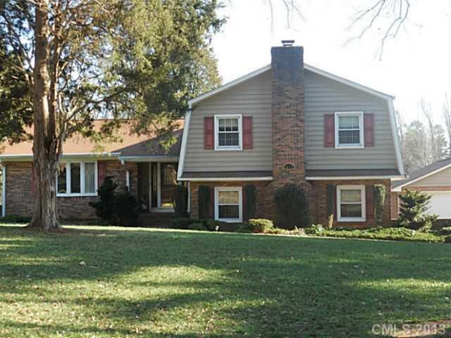6812 Pine Lake Ln, Mint Hill, NC 28227