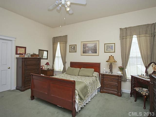 130 Gresham Ln, Mooresville, NC 28117