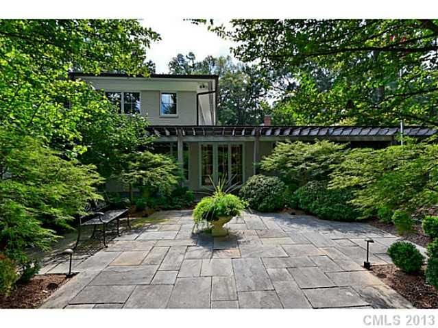 555 Hempstead Pl, Charlotte, NC 28207