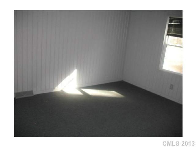 2301 Laura Dr, Charlotte, NC 28212
