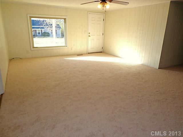 802 Old North Main St, Clover, SC 29710