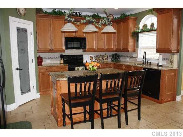 4631 Arborview Dr, Harrisburg, NC 28075