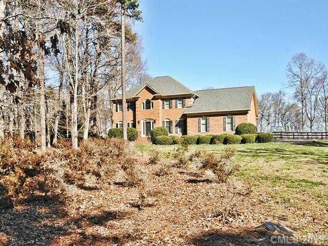 7915 Potter Rd, Weddington, NC 28104