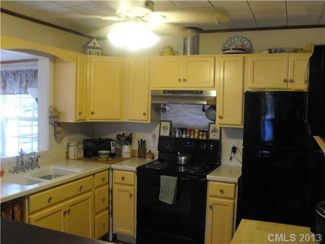5836 Old Plank Rd, Charlotte, NC 28216
