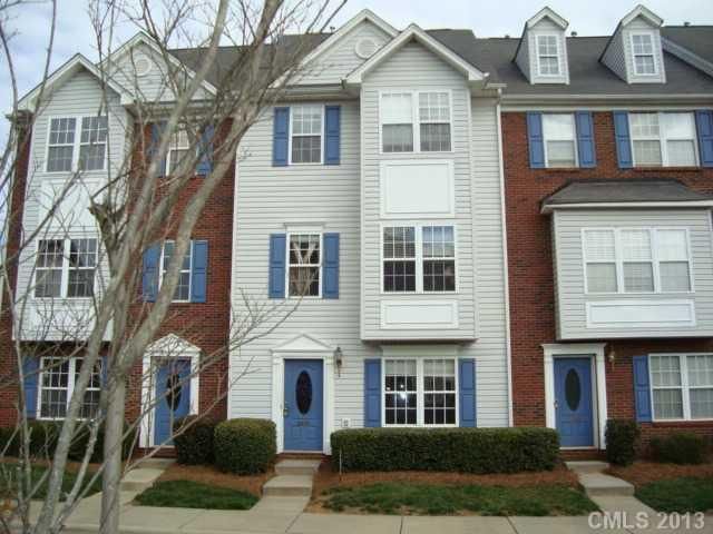 9831 Treeside Ln #9831, Matthews, NC 28105