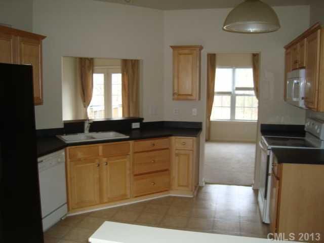 9831 Treeside Ln #9831, Matthews, NC 28105