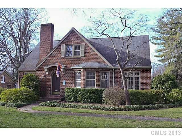 409 NE 5th Avenue Pl, Hickory, NC 28601