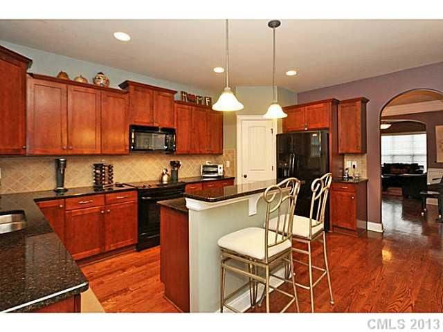14616 Toms Farm Rd, Matthews, NC 28105