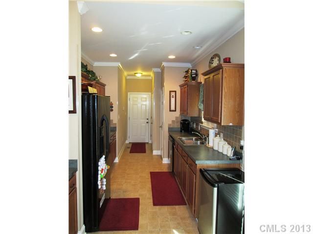 7205 Pinfeather Cir, Cramerton, NC 28032
