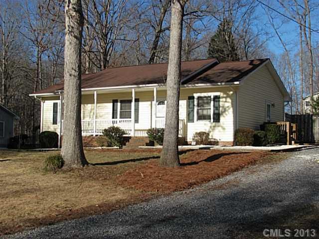 116 Forest Oaks Dr, Harmony, NC 28634