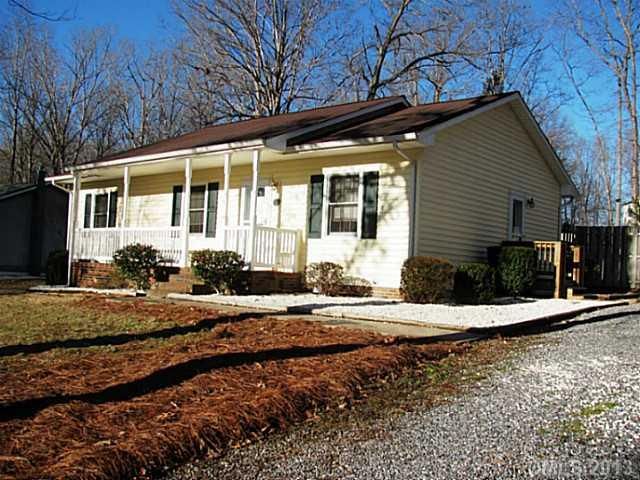 116 Forest Oaks Dr, Harmony, NC 28634