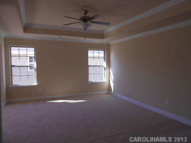 14610 Vaughn Dr #122, Charlotte, NC 28273