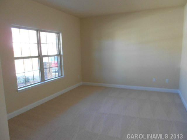 14610 Vaughn Dr #122, Charlotte, NC 28273